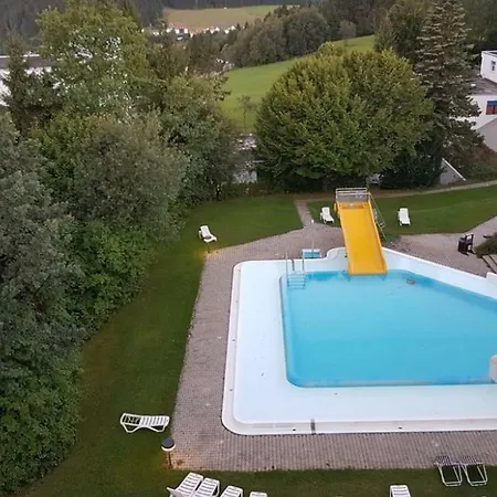 Mit Blick In Den Bayrischen Wald Oberhalb Von Sankt Engelmar *